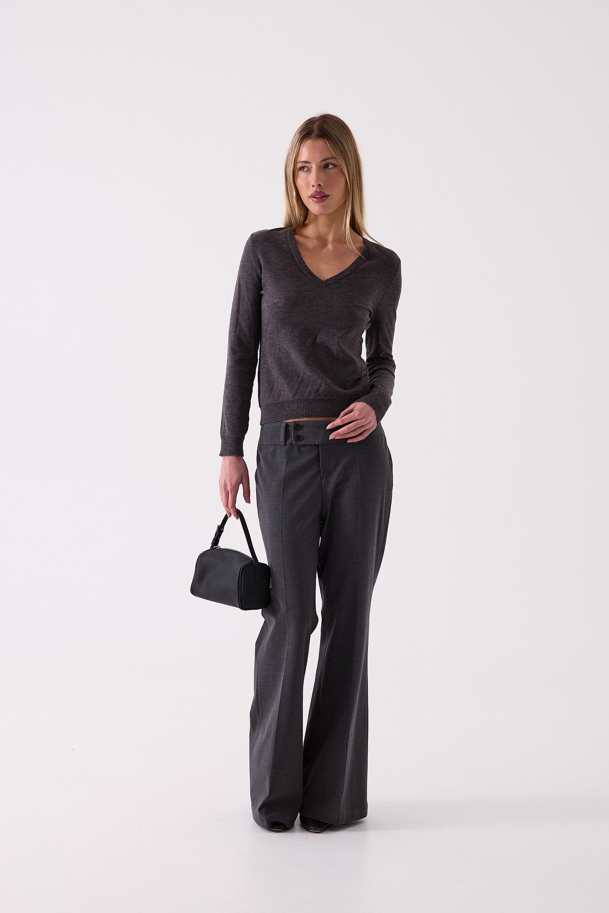 Anouk V-Neck Knit in Grey – front view