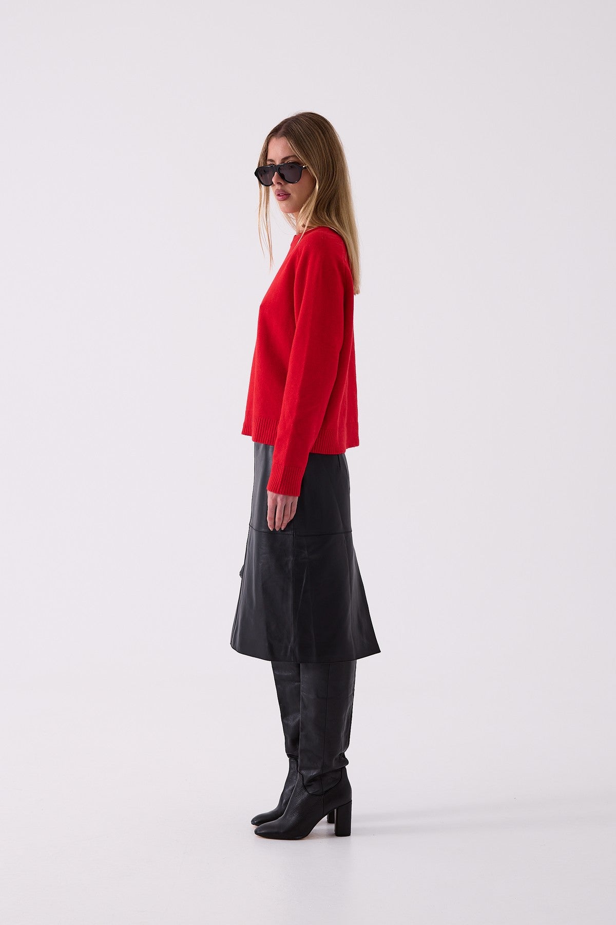 Rosie Knit in Red – side view
